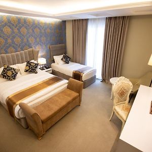Deluxe Dreibettzimmer